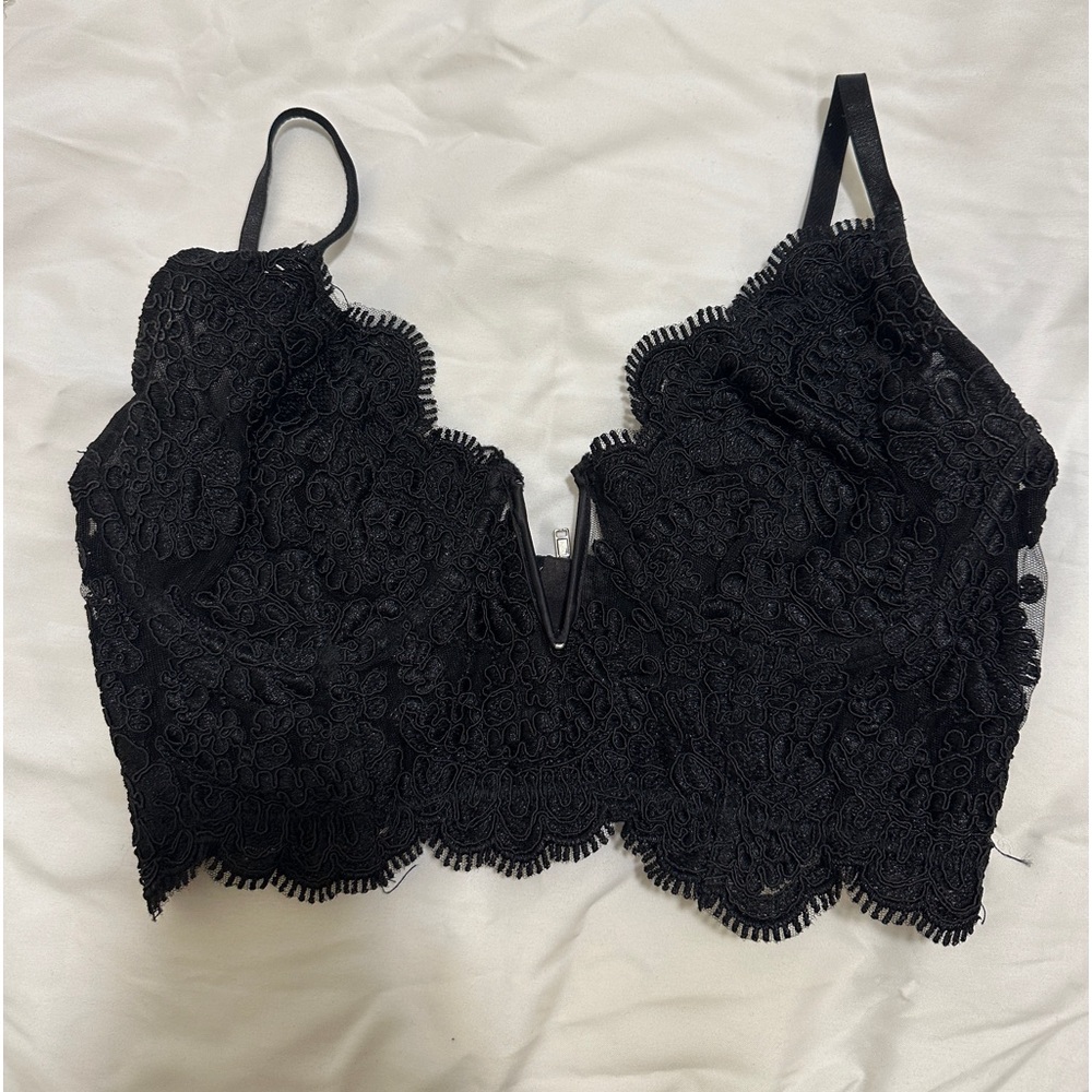 Black lace corset from Windsor
